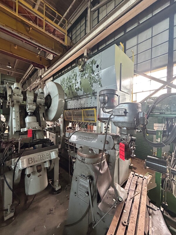 100 Ton, WMW Erfurt, stamping transfer press, 11 station, 12 ops, 6" stroke, 1970 - Image 1