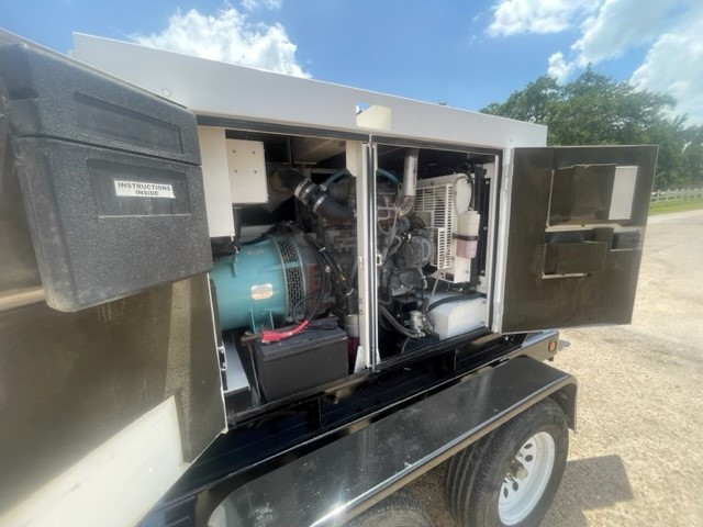 36 KW Multiquip #DCA-45SSIU4, diesel generator, 1800 RPM, 240-480 Volts, 5433 hours, 2013 - Image 8