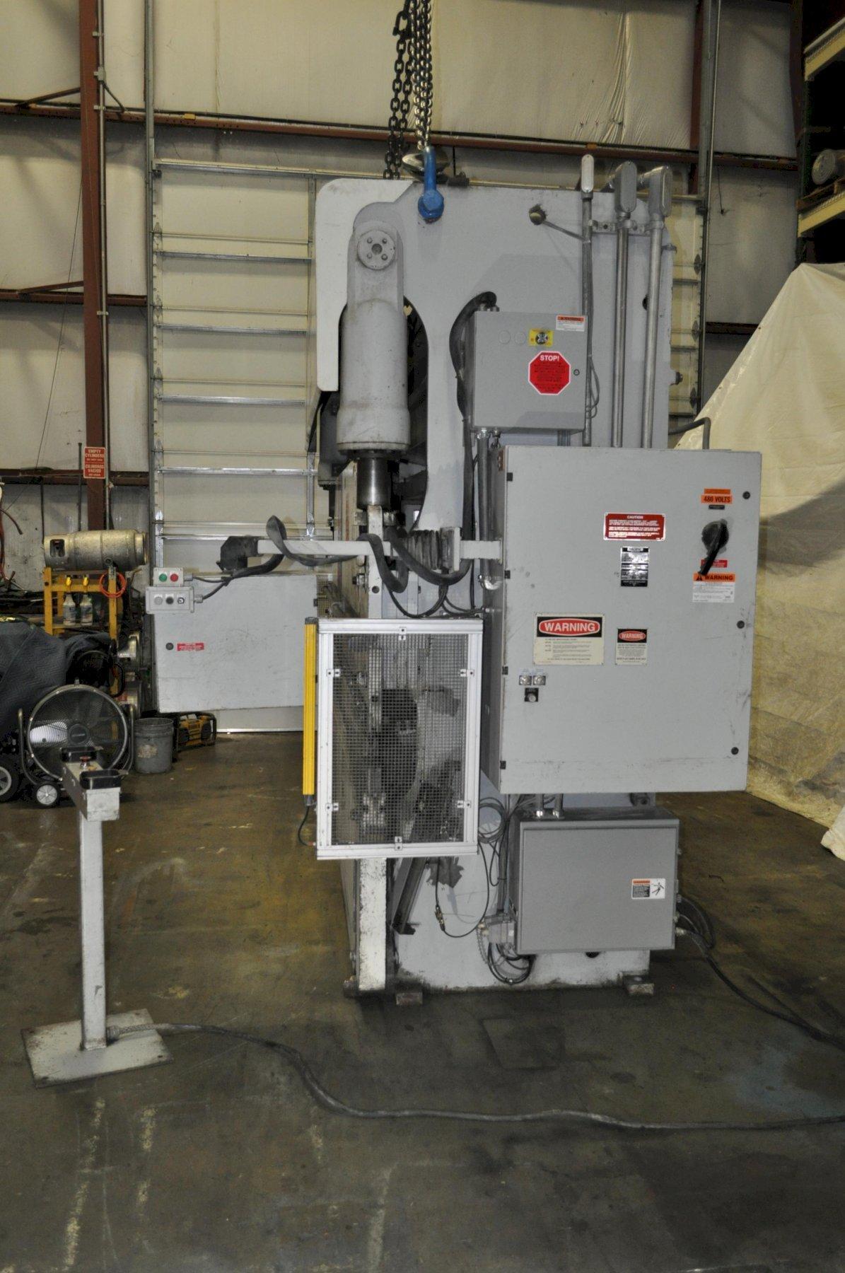 100 Ton, Pacific #J100-12II, hydraulic press brake, 12' overall, 126" between housing, 8" stroke, 7" throat - Image 3