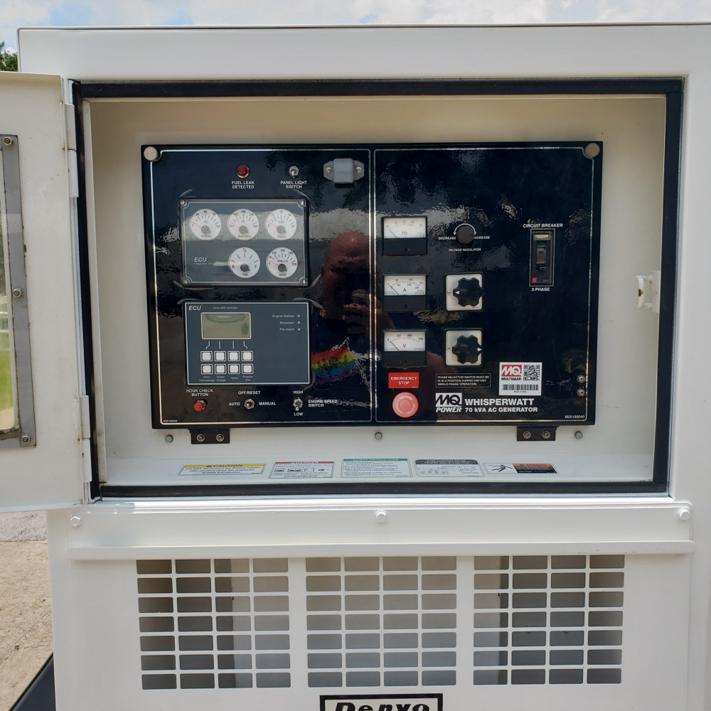 56 KW Multiquip #DCA70SSIU4f, diesel, sound attenuated enclosure, 240/480 Volts, 11881 hours, 2012 - Image 8