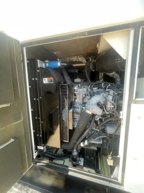 56 KW Multiquip #DCA70SSIU4f, diesel, sound attenuated enclosure, 240/480 Volts, 5669 hours, 2018 - Image 3