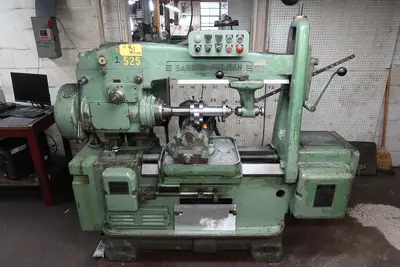 Barber-Colman #16-16, gear hobber w/differential, lots of tooling, excellent condition - Image 1