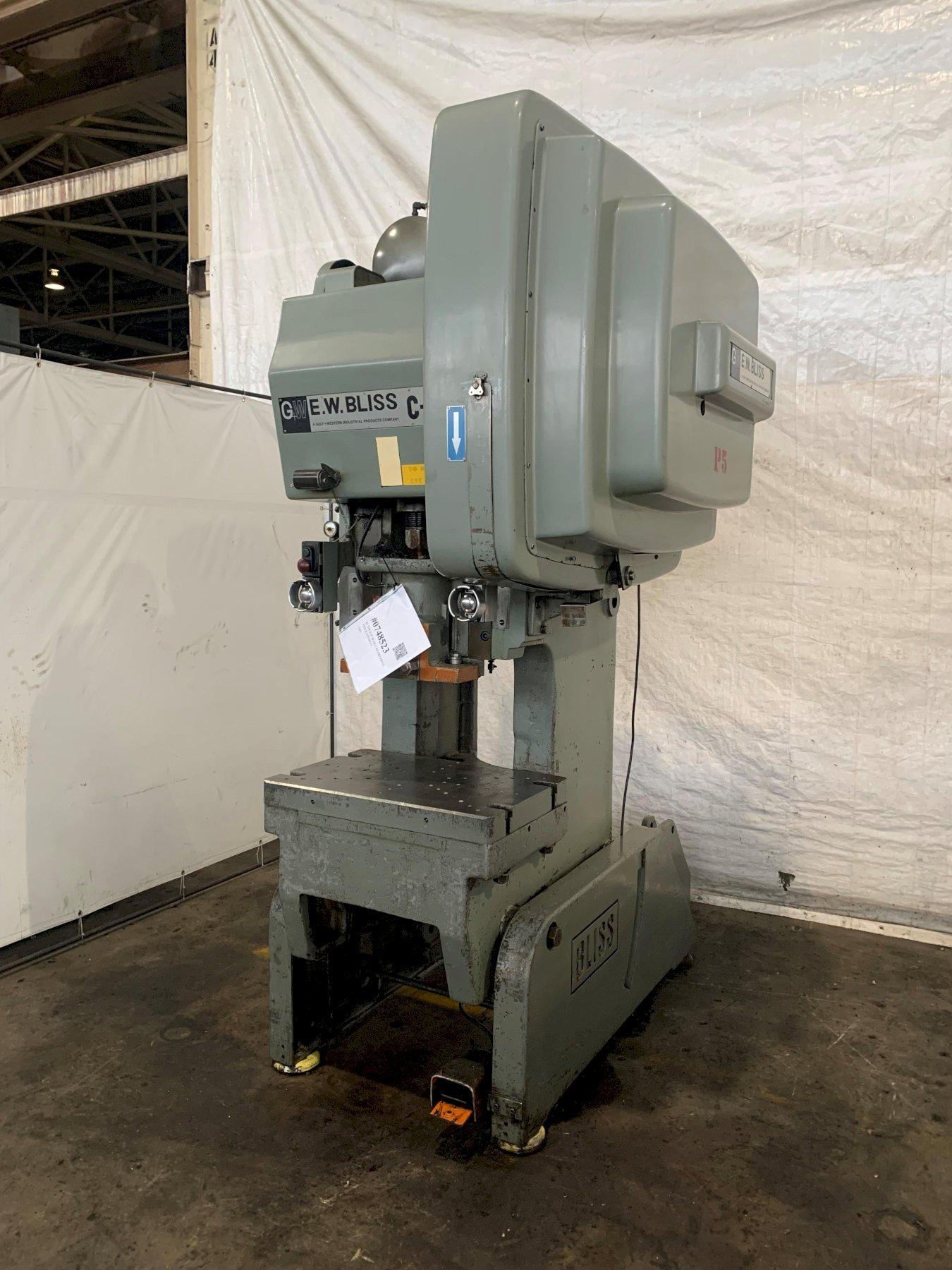 60 Ton, Bliss #C-60, OBI Press, 4" stroke, 14-1/4" Shut Height, 3" adj., 32" x21" bed, S/N H-64987,1972 - Image 2