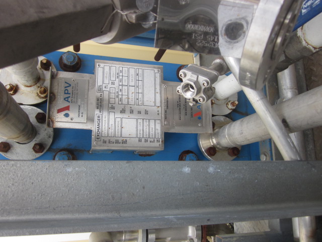 13 sq.ft., APV, 11 plates, 8" W x 22" L plates, 145 psi, 300°F, 1.5" plate pack thickness, 1994 - Image 2
