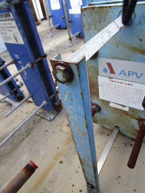 13 sq.ft., APV, 11 plates, 8" W x 22" L plates, 145 psi, 300°F, 1.5" plate pack thickness, 1994 - Image 8