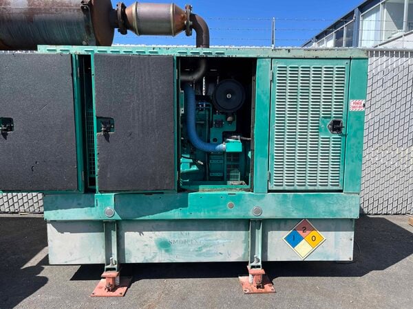 150 KW Cummins #DGFA-4476063, diesel generator set, sound attenuated enclosure, 120/208 Volts, upgraded - Image 3