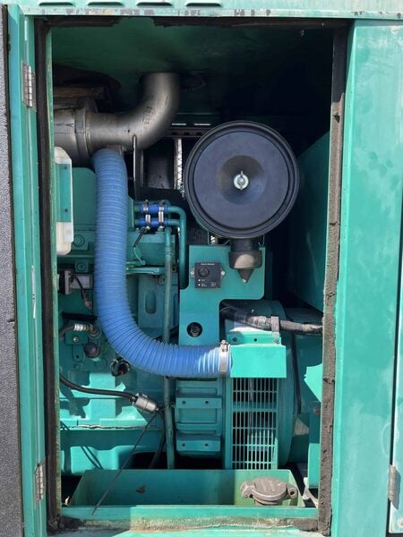 150 KW Cummins #DGFA-4476063, diesel generator set, sound attenuated enclosure, 120/208 Volts, upgraded - Image 7