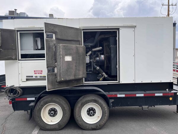 264 KW Multiquip Power #DCA-300SSK4, mobile diesel generator, mult-voltage, 1,3 phase - Image 6