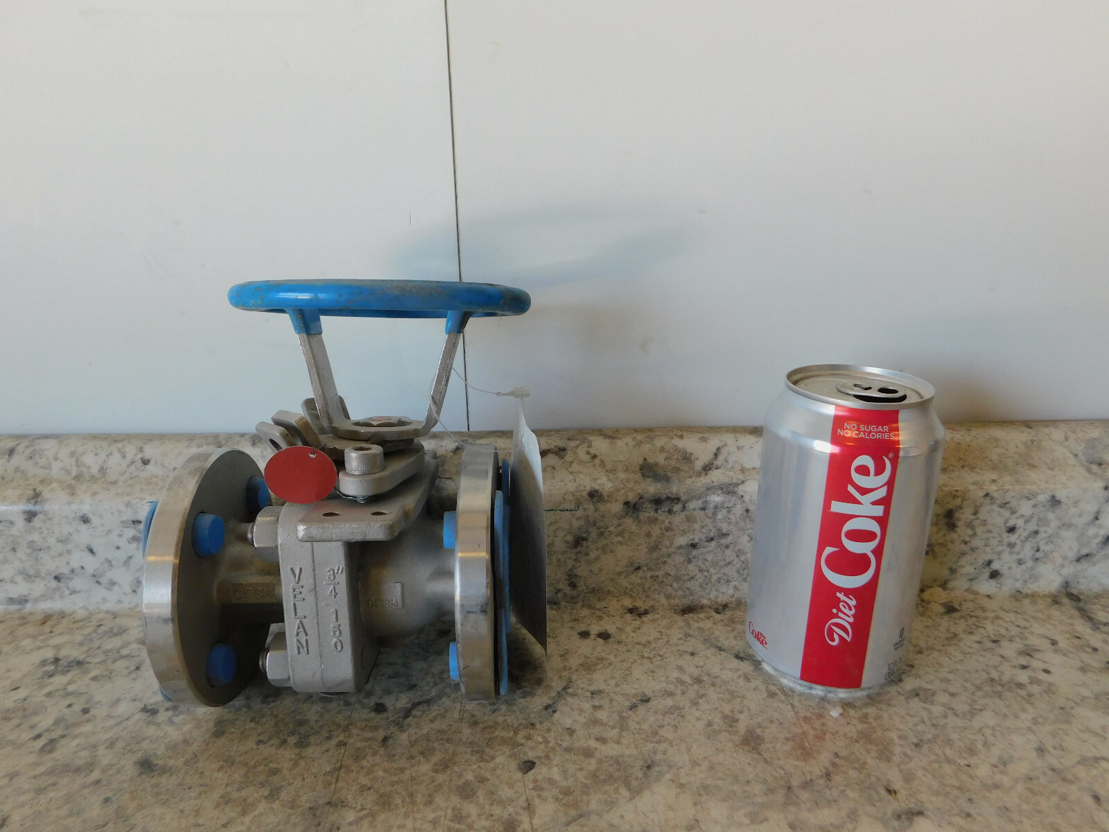 3/4" Velan #H330, ball valve, 275 psig, class 150# flanged, CF8M, new - Image 1