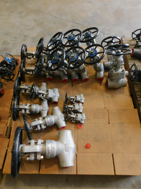 3/4", 1", 1-1/2", Powell, Forged Steel Valves, qty. 92, NEW - Image 4