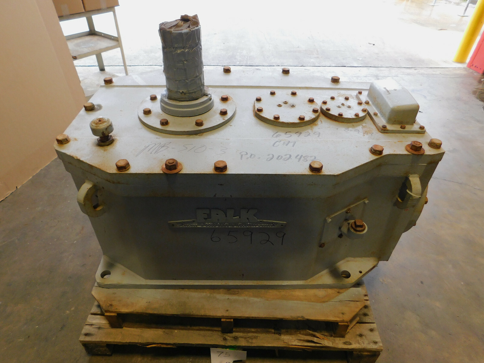 50 HP @ 1750 RPM, Falk #2100BXU3-A, Enclosed Gear Drive, 46 RPM output, 37.73 Ratio, 2.3 S.F., 33 gallons, 5" - Image 4