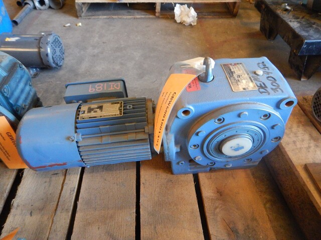 .3 HP @ 850 RPM, Sew #8A60DT80N88MHR, Speed Reducer & Motor, 3.5 RPM output, 204.72:1 Ratio, New - Image 6