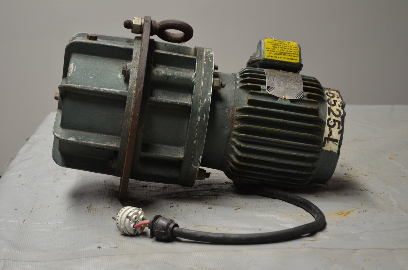 Gyrator, Vibra Screw Electric Vibrator, 13" diameter Flange, 19" overall length, 9" Rotor, 0.75 HP, 1750 RPM - Image 6