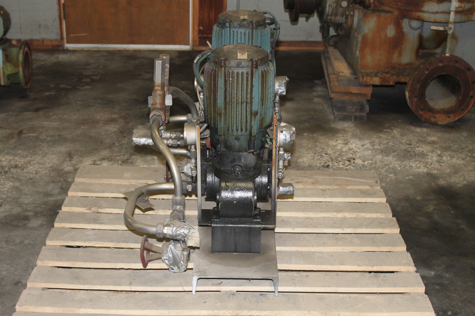 1" #1724F4SESEM1C5, Anti Foam Feed Pump, Size 1" x 1", 10.5/9.4 GPH @ 100/350 psi, 1 HP - 1725 RPM Motor, Used - Image 1