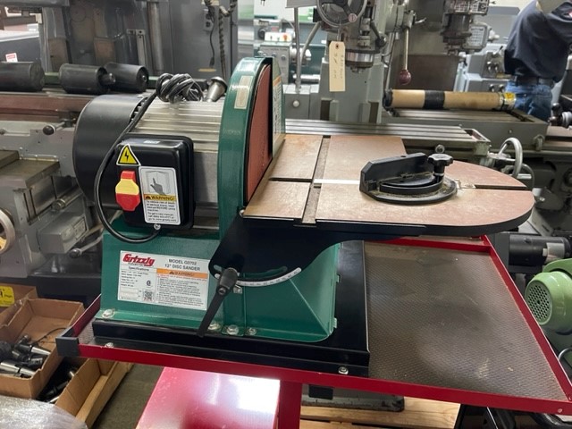 Grizzly disc outlet sander