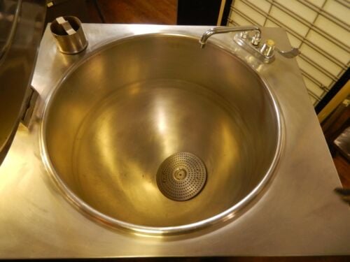 80 gallon Cleveland #KGM80CP, stationary Natural gas steam kettle, Stainless Steel spring assist EZ-Lift cover - Image 5