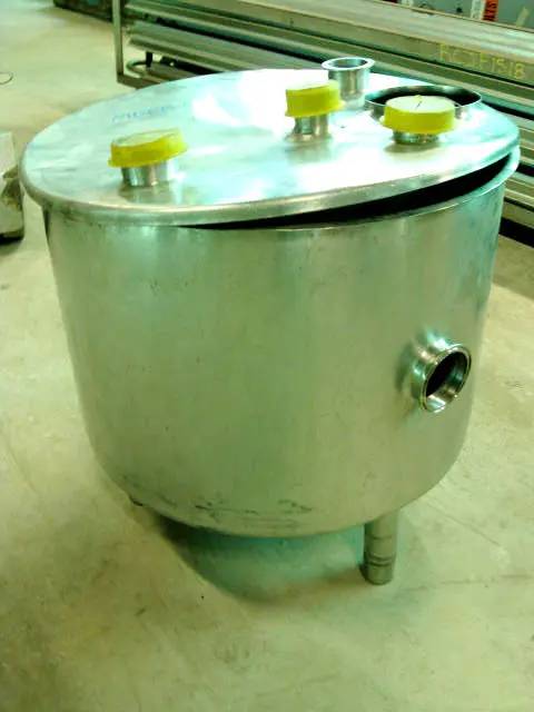 23 gallon Stainless Steel Balance Tank, 24" diameter x 17" straight wall - Image 10