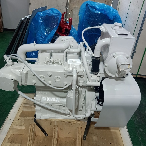 200 HP Cummins Marine #4BTA (3.9 L) extended long block engine, remanufactured - Image 3