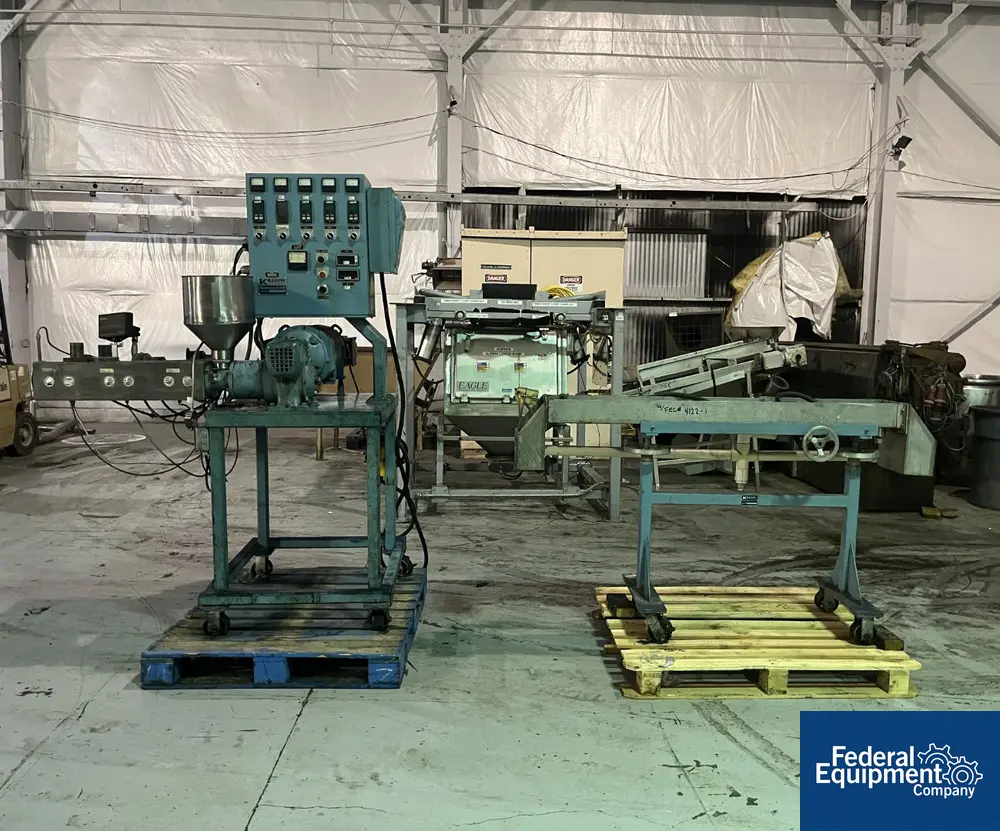 1.25" Killion, Single Screw Extruder, 24:1 L/D, 3 Barrel zones, 5 HP, 180 V, w/ Bath - Image 1