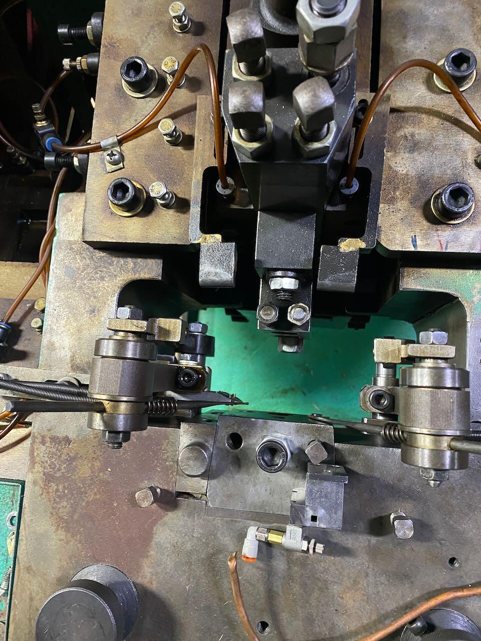 1/8" Shanghai Wuling #SD-30, Bi-Metal contact heading machine, 0-130 PPM, vari-speed, 2014 - Image 10
