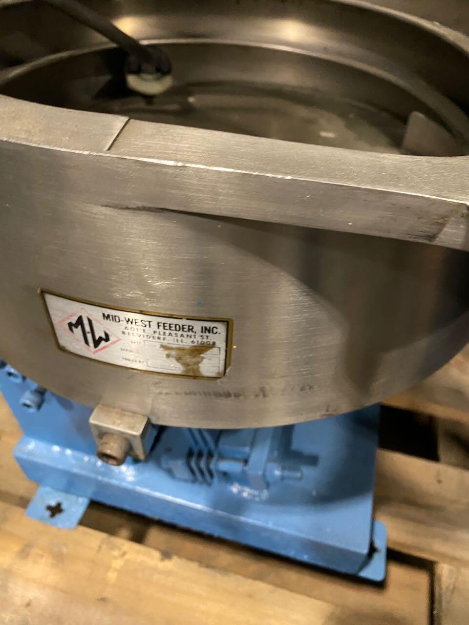 15" Vibratory Bowl, Mid-West Feeder, counter clock wise rotation, 14" discahrge - Image 1