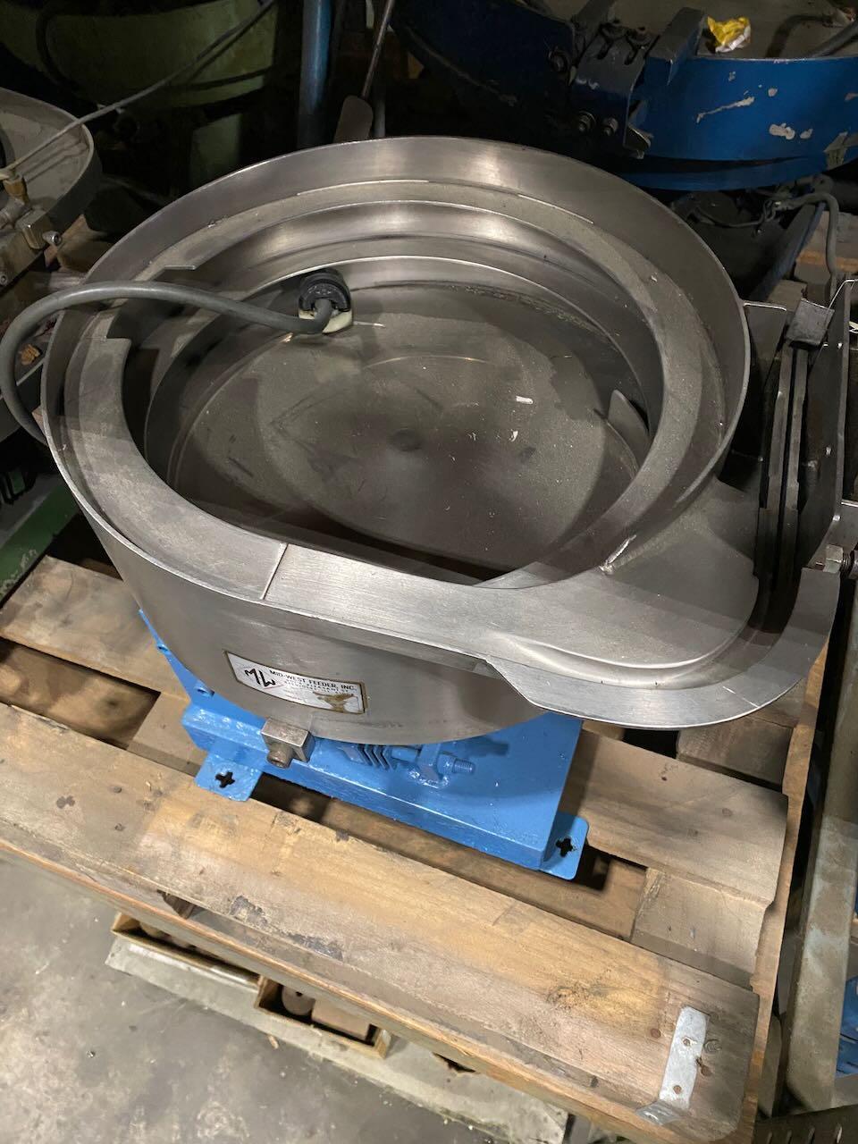 15" Vibratory Bowl, Mid-West Feeder, counter clock wise rotation, 14" discahrge - Image 2