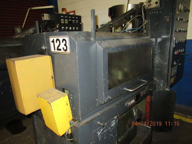 .74" Towa #TO-3B, shaver, 7-30 PPM, 21" vibratory bowl, collet spindle, cross slide tool holder - Image 2