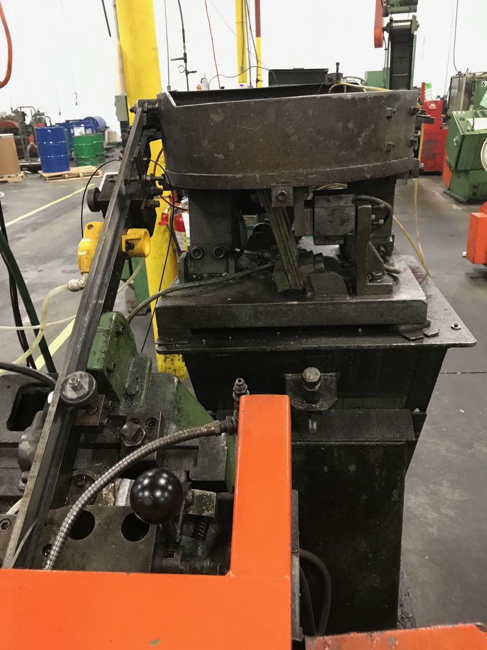 Robertson & Hartford 1/4" x 2" Robertson Hartford #4-500, high speed thread roller, 250-500 PPM, coolant pump - Image 5
