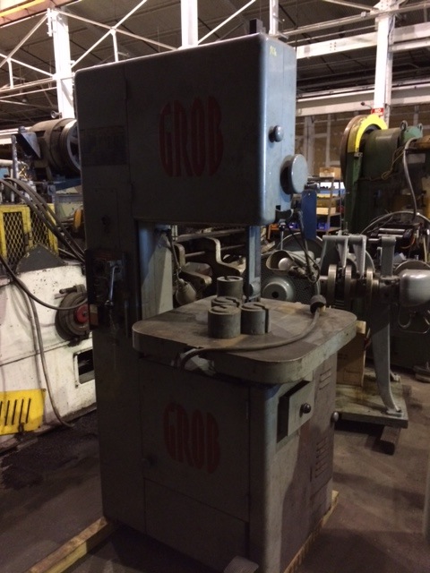 18" x 9" Grob #NS18, vertical band saw, tilting table, foot activated power feed - Image 1