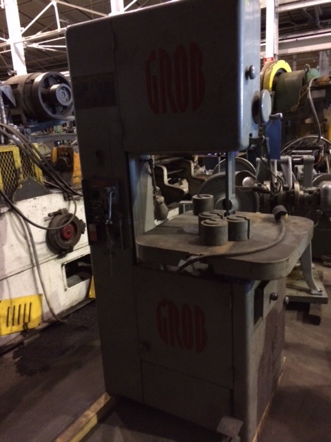 18" x 9" Grob #NS18, vertical band saw, tilting table, foot activated power feed - Image 2