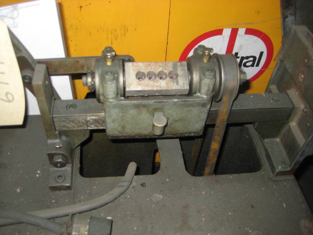 3/64" Nilson #1B, rotary straightener, 10 blocks for straightening, foot pedal motor starter, 1968 - Image 3
