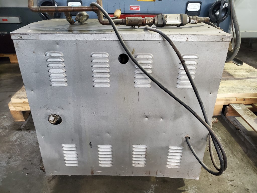 1 Ton, Edwards #CF-0200-A, liquid chiller, 250-400 psi, R-12 refrigerant, 7475 BTUH - Image 4