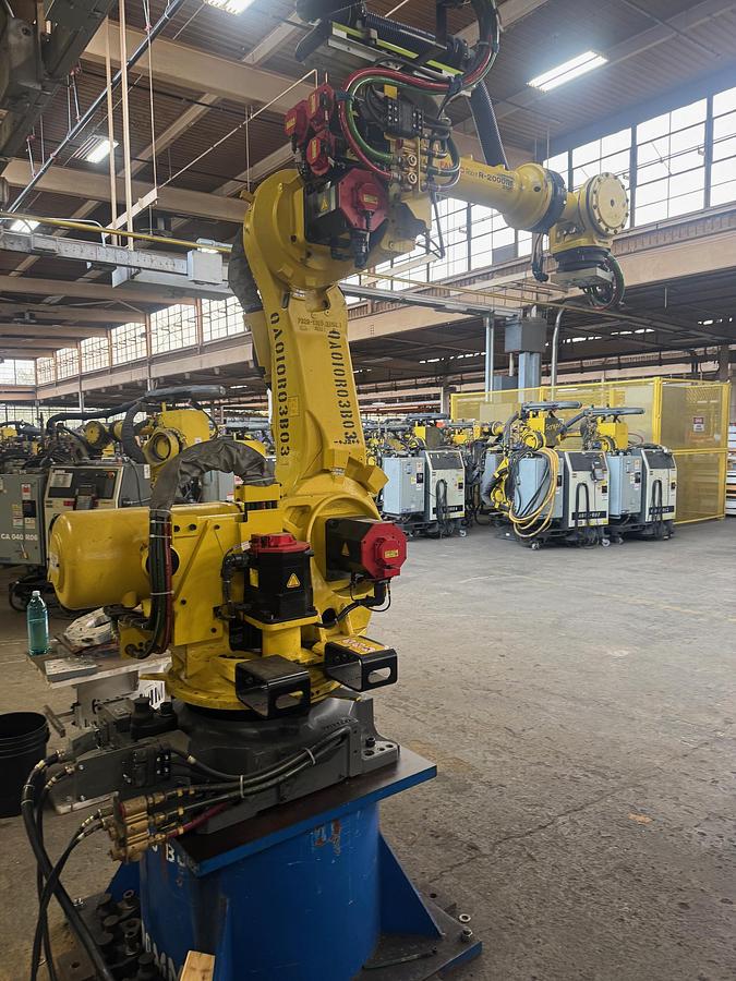 Fanuc, R-2000iB/210F, 6-Axis robot, R-30ib control, 210 KG, 2655mm reach, 2015, #105064 - Image 1