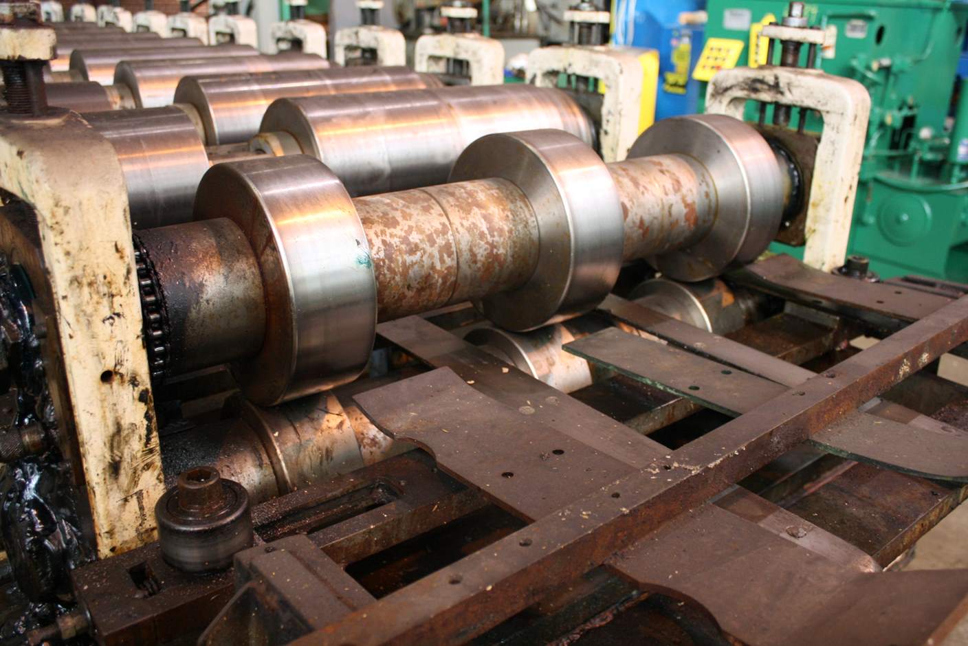 24 Stand, Tishken #24-MW-3, rollformer, 3" spdl diameter, 36" rollspace, equal gearing, automatic lube, 1984 - Image 2