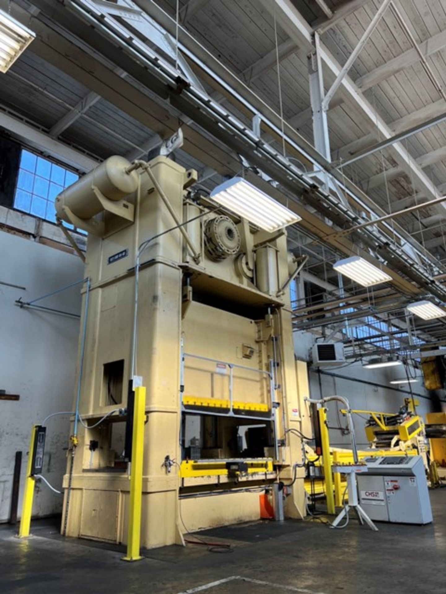 800 Ton, Niagara #SE2-800-96-60, straight side double crank, 12" stroke, 35" Shut Height, 18" adj., 15-30 - Image 3