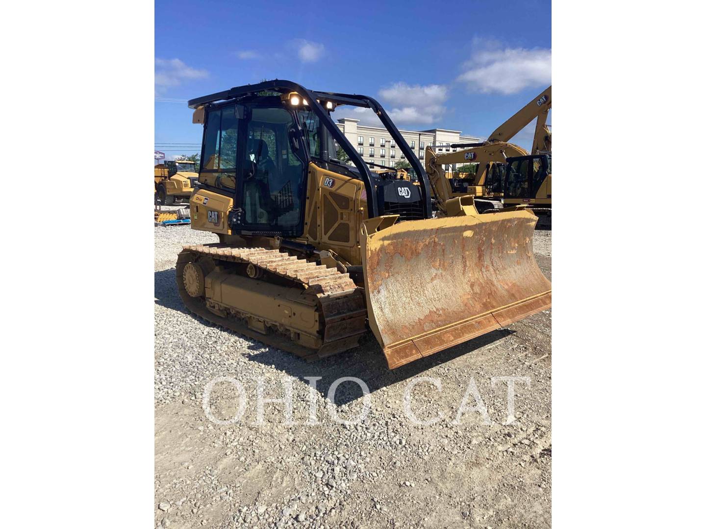 Caterpillar D3, Crawler Dozer, 247 hours, S/N: XKW01910, 2022 - Image 2