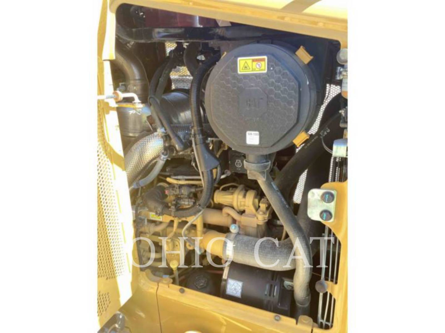 Caterpillar D3, Crawler Dozer, 247 hours, S/N: XKW01910, 2022 - Image 8