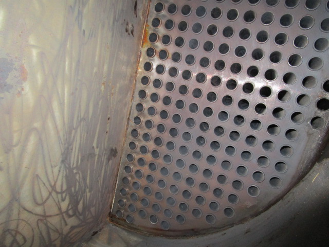 1448 sq.ft., 100 psi shell, 100 psi tube, Perry Products, double diameter horizontal exchanger, 1999 - Image 3