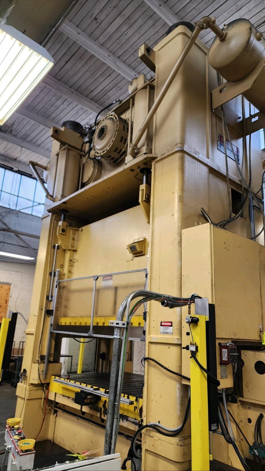 800 Ton, Niagara #SE2-800-96-60, straight side mechanical press, 12" stroke, 1990, rebuilt 2020 - Image 2