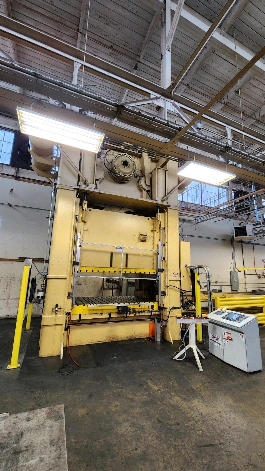 800 Ton, Niagara #SE2-800-96-60, straight side mechanical press, 12" stroke, 1990, rebuilt 2020 - Image 4