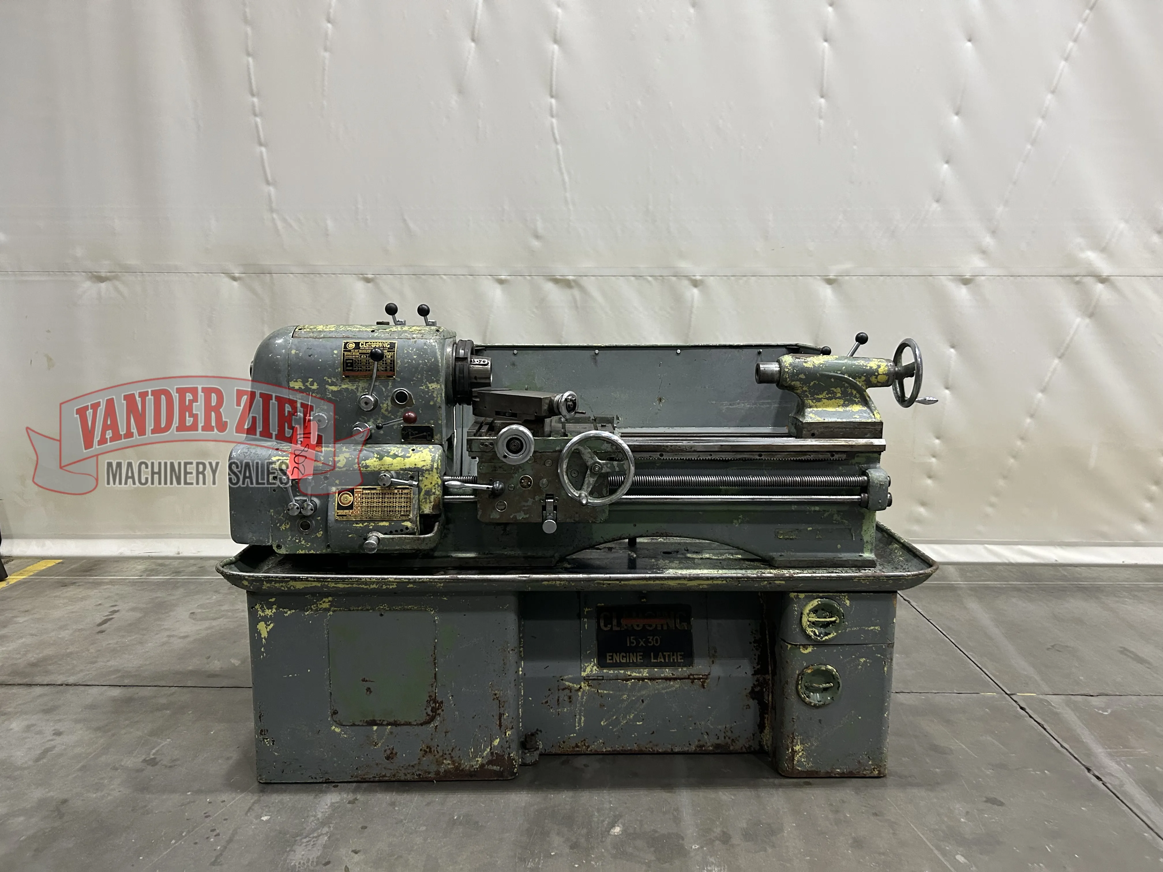 15" x 30" Clausing, engine lathe, serial #4/50661, #16802 - Image 1