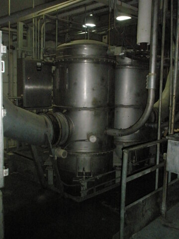 70 sq.ft., #36C-FRB010S-22.5, Dust Collector, 36" dia. housing, (10) 5" dia. x 5' L bags (2 available) - Image 1