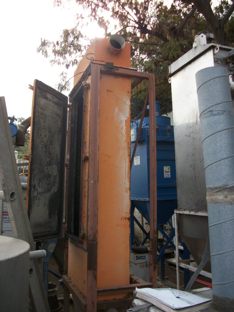 Dust Collector, 52" x 52" x 8' straight side baghouse, (3) 7.5" diameter x 6' L bags, 8" outlet, 19" x 56" - Image 2