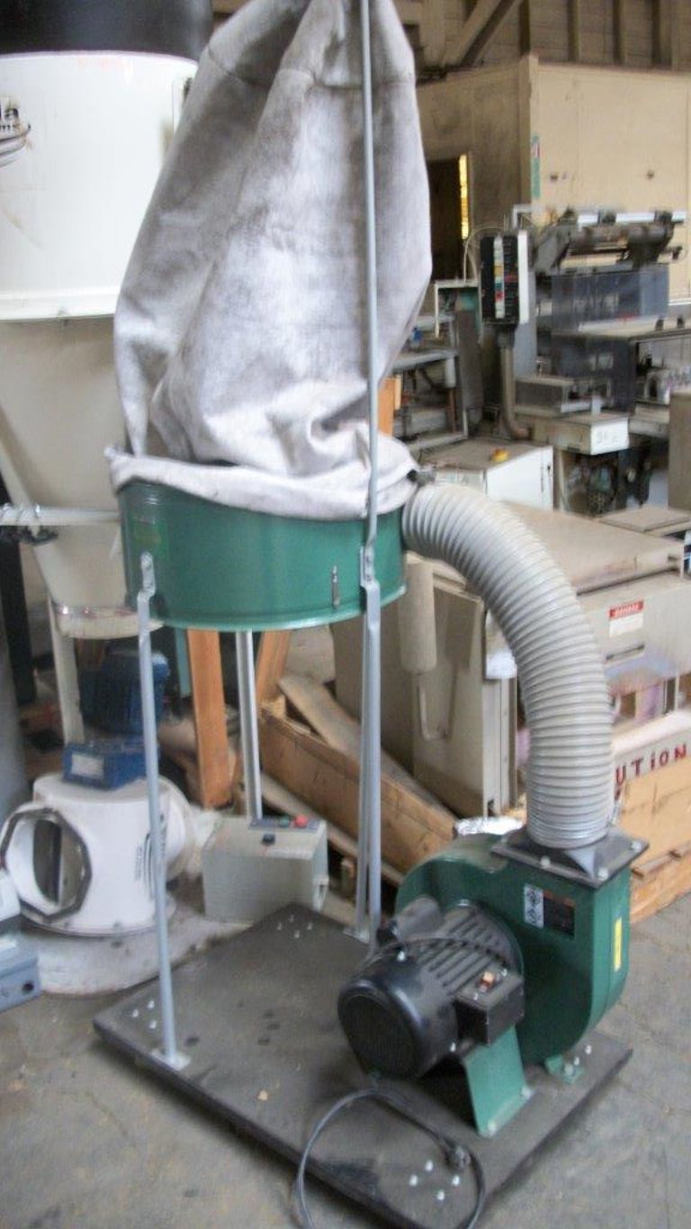 Central Machinery #97869, 19.5" diameter x 30" L top & 19.5" diameter x 30.24" L bottom bags, 4.24" intake - Image 3