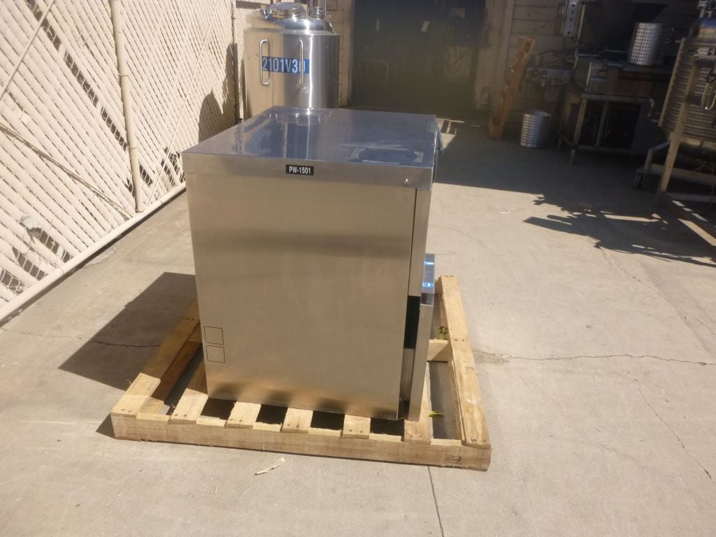 Undercounter Laboratory Glassware Washer, Lancer #820 LX, Stainless Steel, 4.9 cu.ft, 21.1" width x 19.6" - Image 3