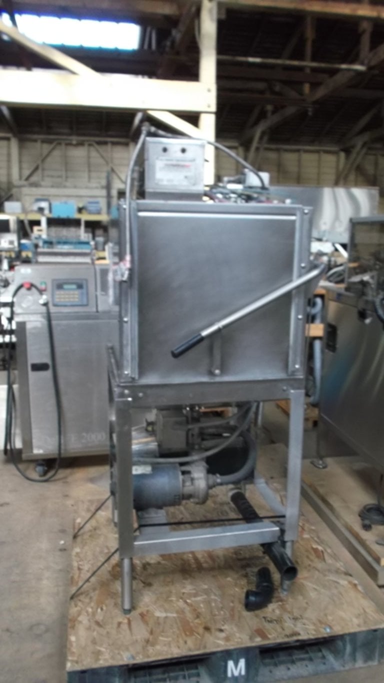 Ultramax #EST-8, Tray Washer, 20" width x 44" L x 17" deep washing area, 1 HP pump, 120 V, 16 Amps - Image 3