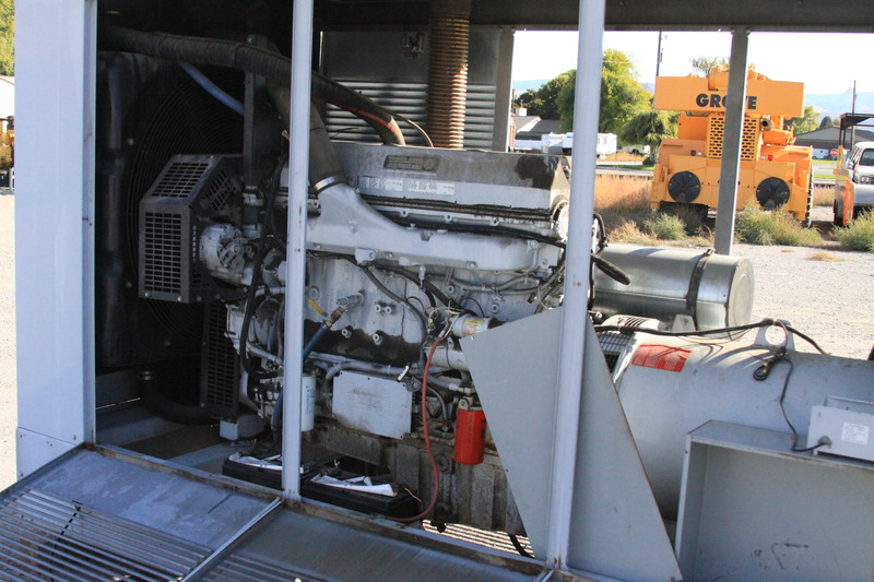 Spectrum Detroit #350SE Series 60, diesel generator, 120/240 Volts, 15884 hours, 1999 - Image 10