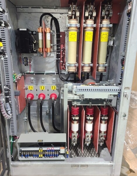 350 HP Elliott, 230-PM, explosion proof across the line starters, 4100 Volts - Image 3