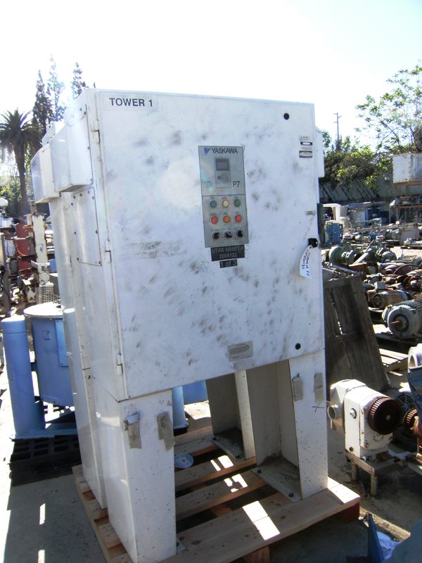 100 HP Yaskawa, CIMR-F7U4055, vari-speed drive, 380/480 Volts (2 available) - Image 1