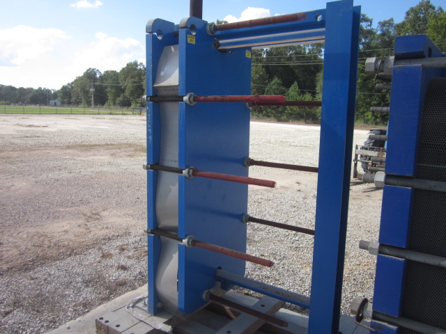 339 sq.ft., APV, SR9-M12, Carbon Steel frame, plates 0.6mm thick plates, paraflow type, 2008 - Image 6